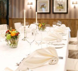 Unsere Räumlichkeiten zum Feiern in Dortmund garantieren eine festliche Atmosphäre - für die perfekte Geburtstagsfeier oder Familienfeier